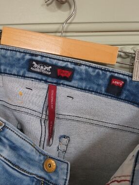 Levi's Men's Light Blue Relaxed Fit Denim Jeans